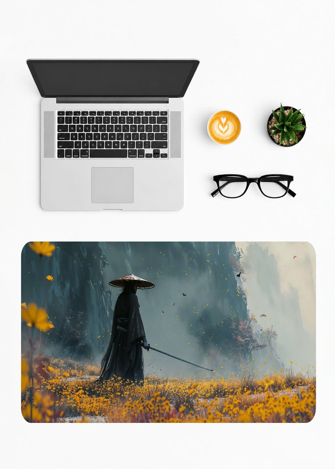 Samuray figürlü sarı çiçekli desenlere sahip büyük boy geniş mousepad