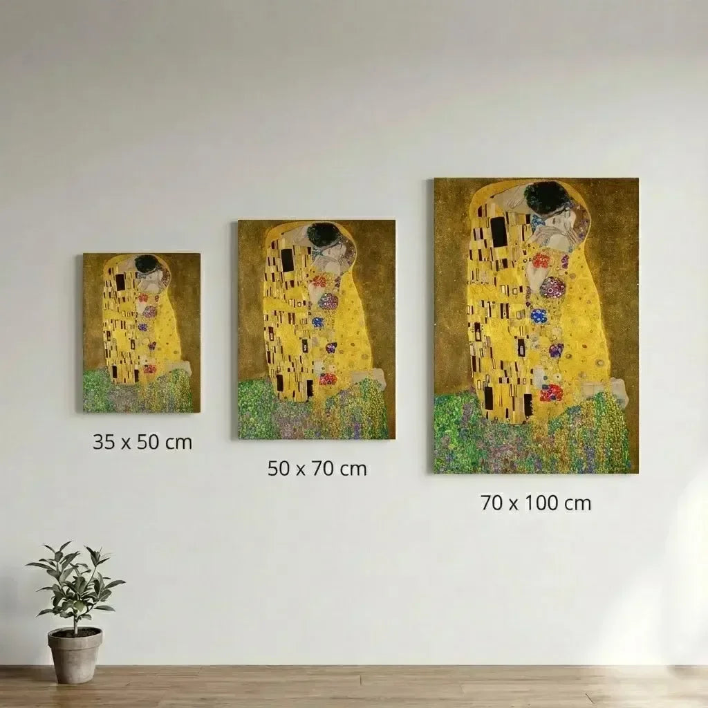 altın ve renkli desenlerle öpüşen çift resmi