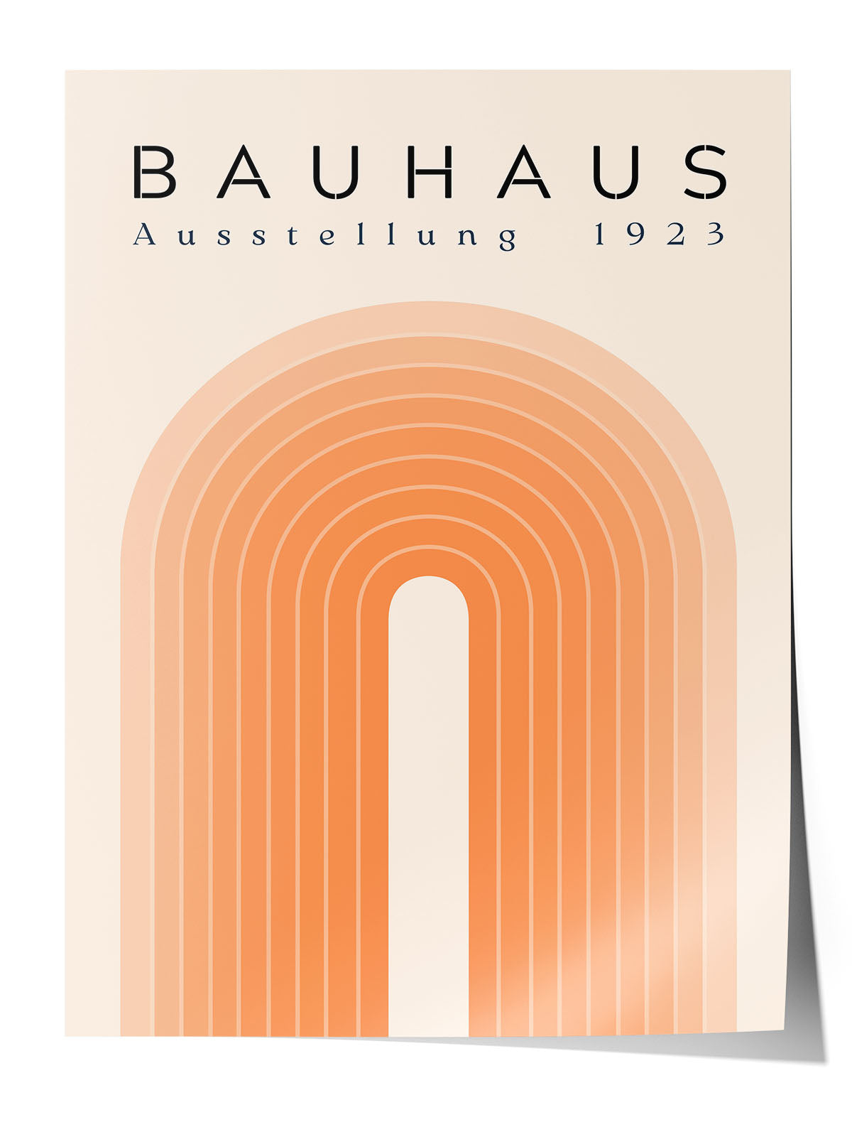 Bauhaus Ausstellung 1923 yazılı, turuncu tonlarında katmanlı kemer deseni içeren modern soyut poster.