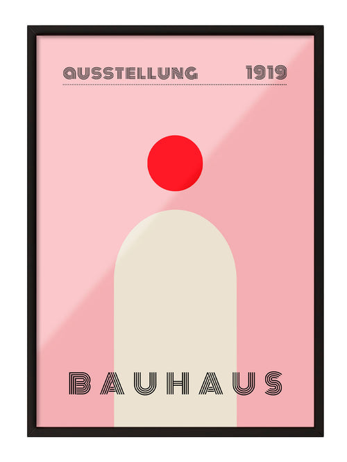 Pembe fon üzerinde kırmızı daire ve krem rengi kemer figürlü, 'Bauhaus 1919' yazılı minimalist poster.