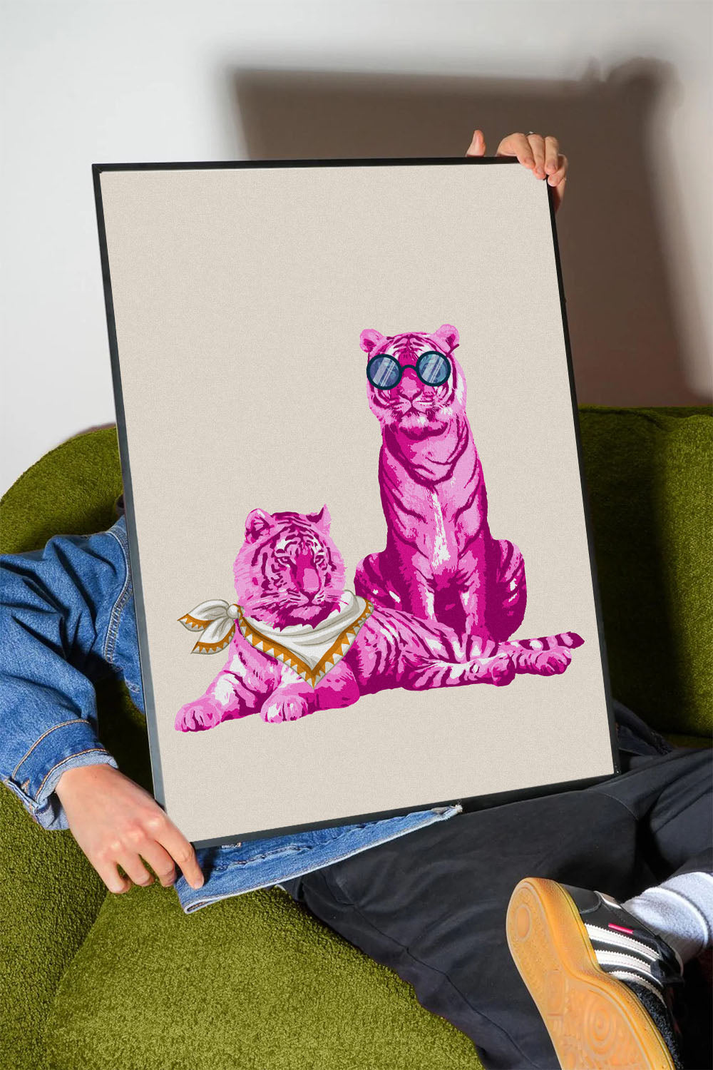 Pembe Kaplanlar Gözlüklü Modern Çocuk Odası Çerçeveli Tablo