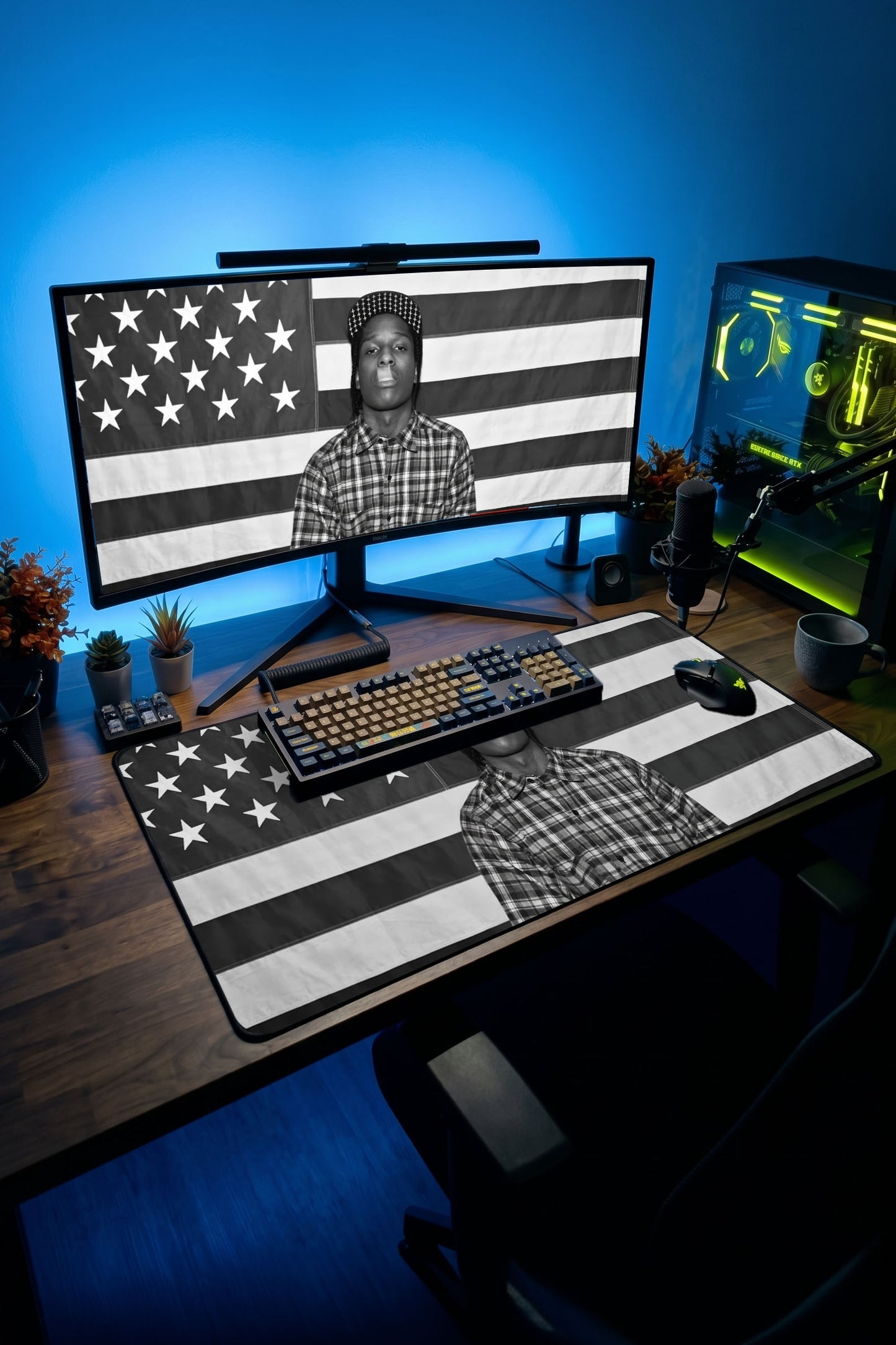 Siyah beyaz Amerikan bayrağı ve ASAP Rocky figürlü büyük boy desenli mousepad