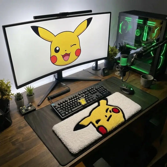 Pikachu desenli sarı beyaz peluş klavye halısı, bilek destekli oyun matı.