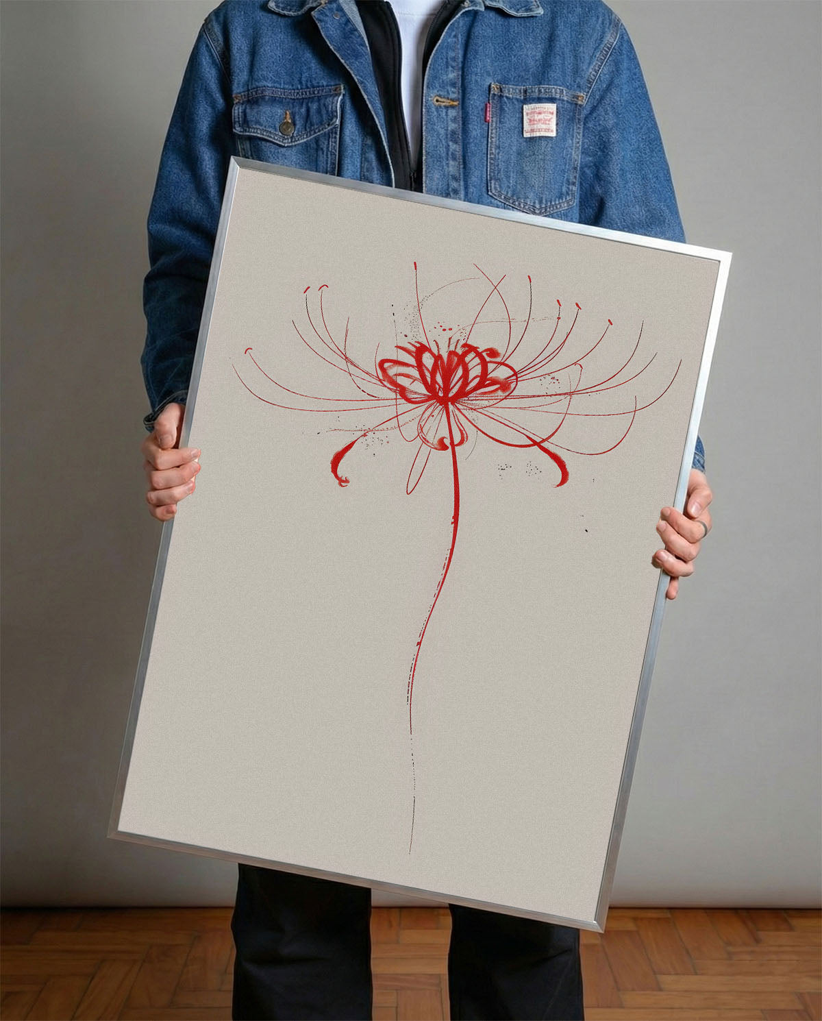 Siyah çerçeveli, açık bej zemin üzerinde soyut kırmızı fırça darbeleriyle çizilmiş minimalist çiçek posteri
