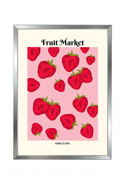 Çerçeveli pembe zeminli, kırmızı çilek desenli 'Fruit Market Barcelona' posteri