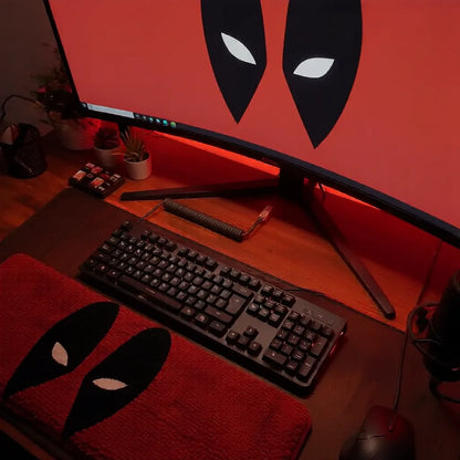 Kırmızı Deadpool gözlü tufting klavye bilek desteği, oyuncu masası için.