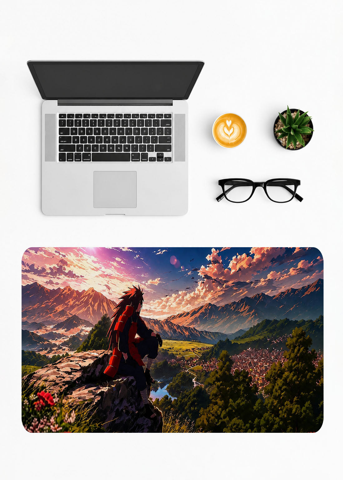 Madara Uchiha karakteri içeren dağ manzaralı desenli büyük oyuncu mousepad