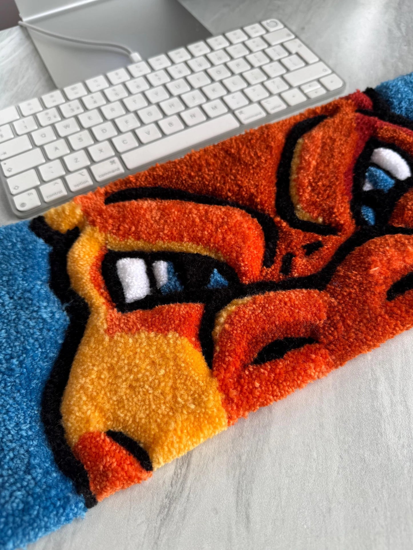 Charizard Klavye Halısı